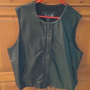 Size 18/20 Black Leather front Vest.